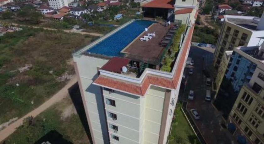Sky City Hotel Vientiane Exterior photo